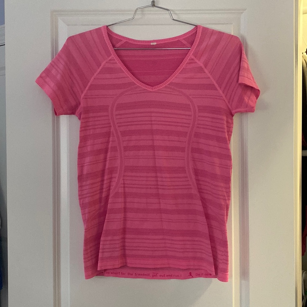 Lulu lemon V-neck pink short sleeve